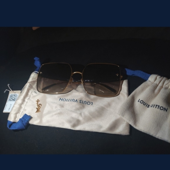 Louis Vuitton Charm sunglasses - Picture 1 of 3